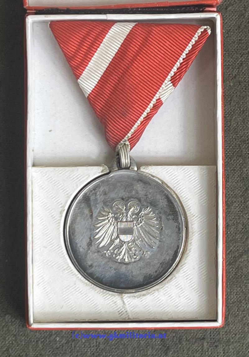 Österreich Bundesstaat - Kleine Silberne Medaille für Verdienste im Etui!