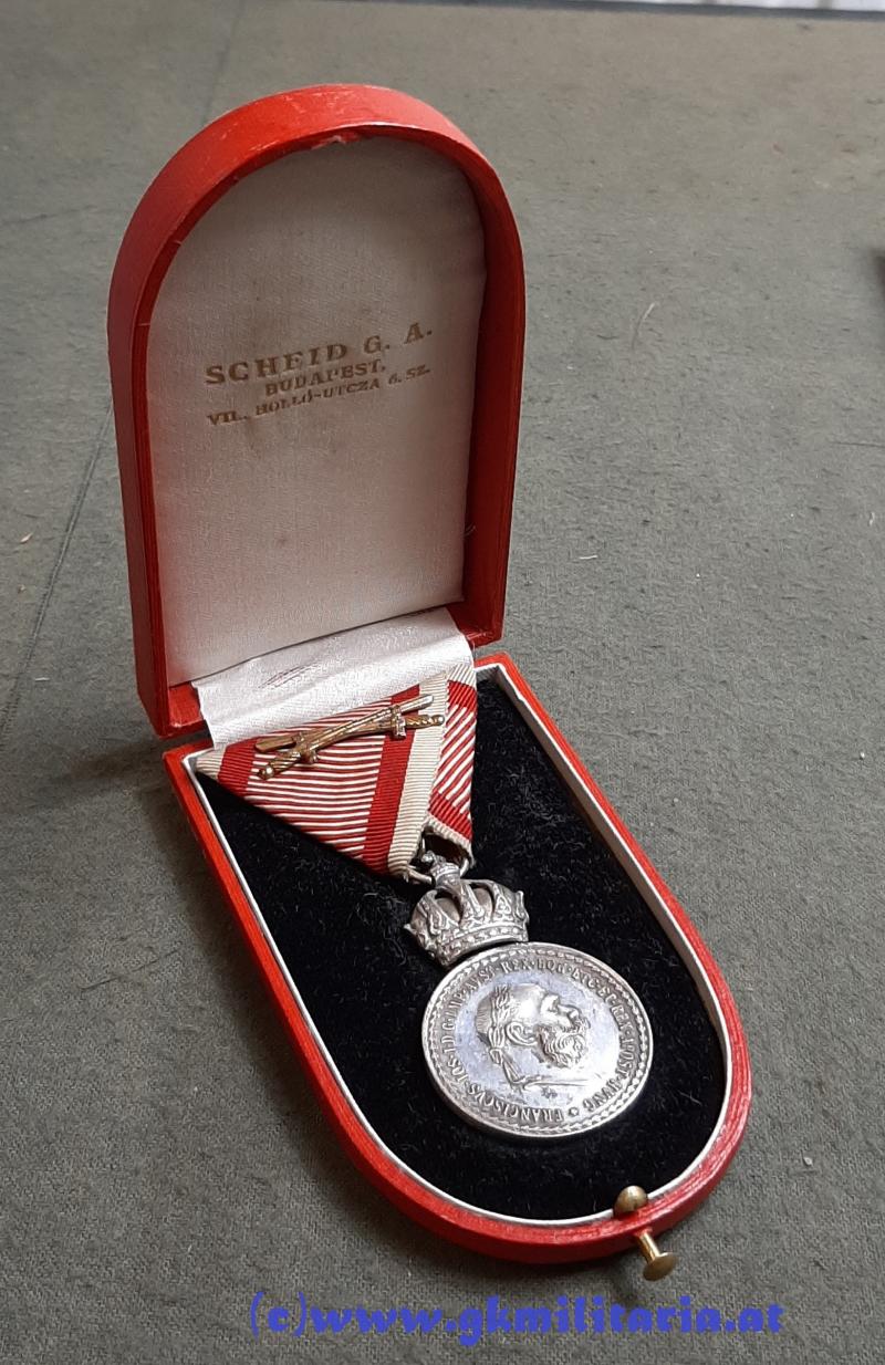 k.u.k. Silberne Militärverdienstmedaille Kaiser Franz Josef I. im ETUI mit 