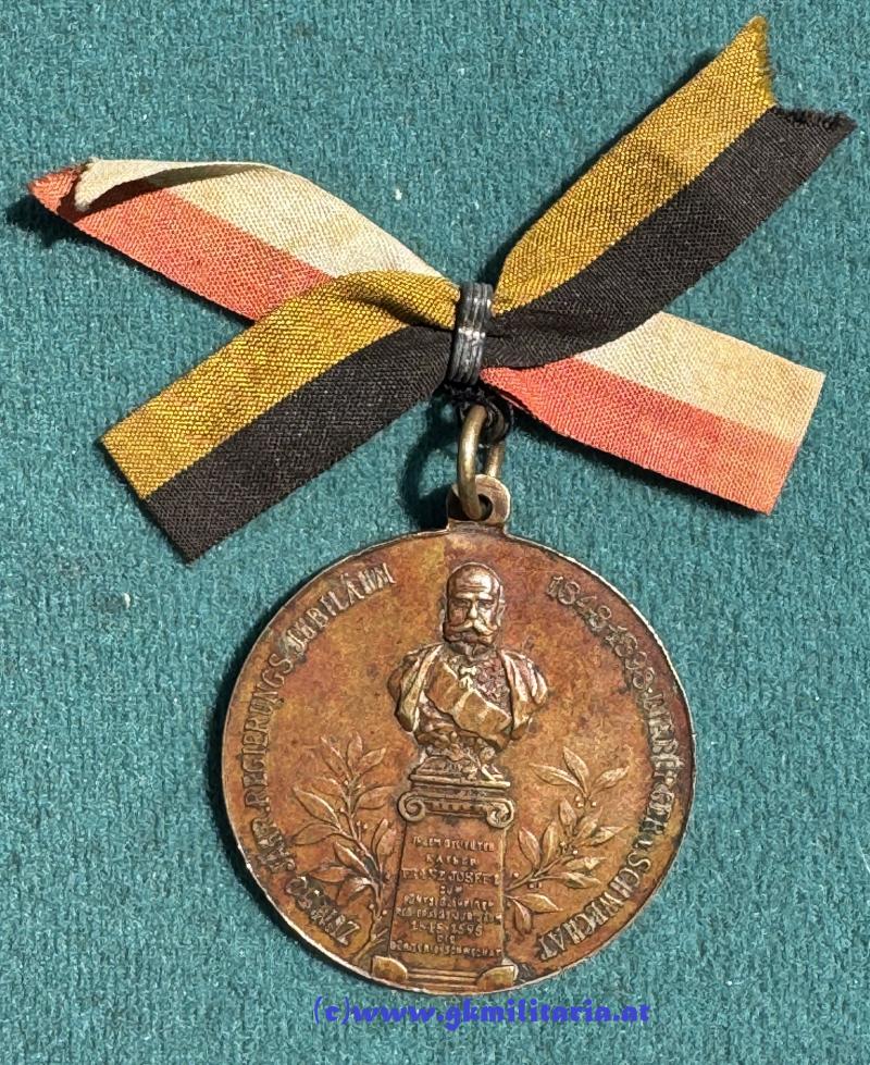 Medaille Denkmal 50-jähriges Regierungsjubiläum Kaiser Franz Joseph I. 1898 - Markt Schwechat NÖ!!