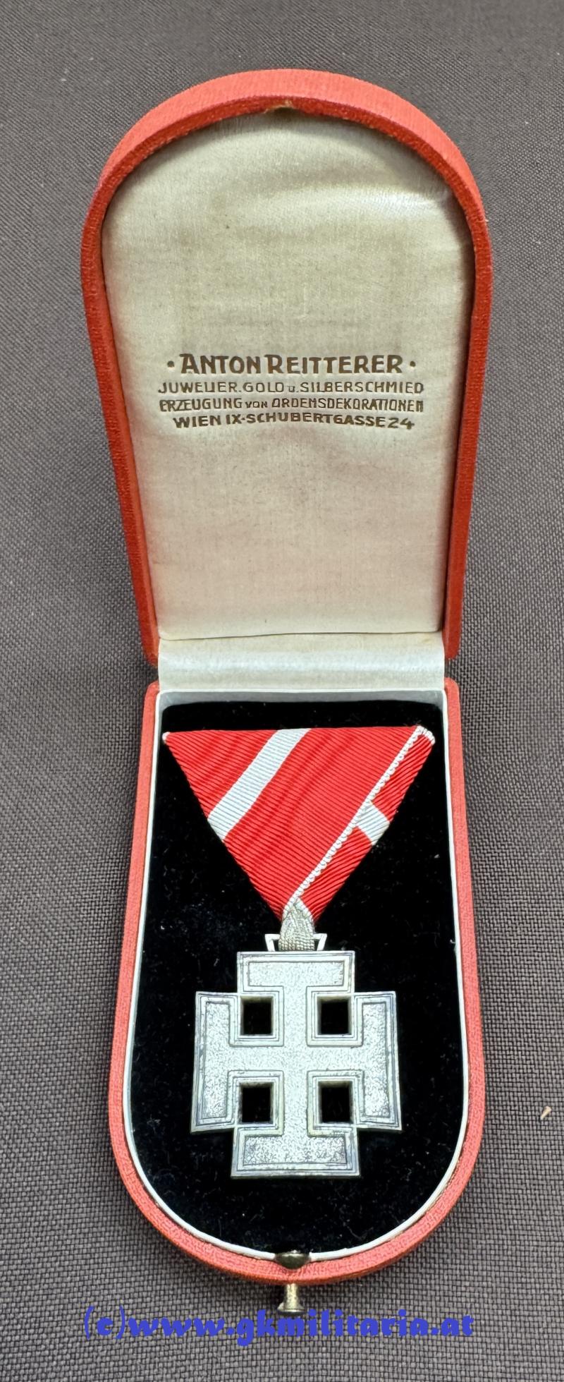 Bundesstaat - Österreichisches Silbernes Verdienstzeichen im Original Etui!!