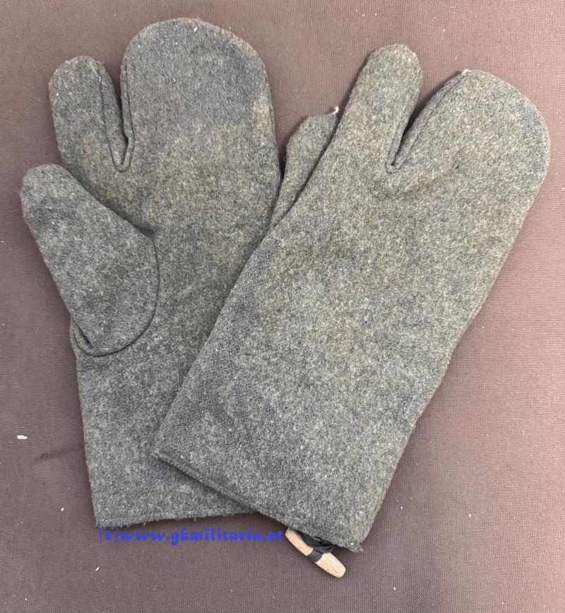 k.u.k. Kälteschutz-Fäustlinge mit Abzug-Zeigefinger!