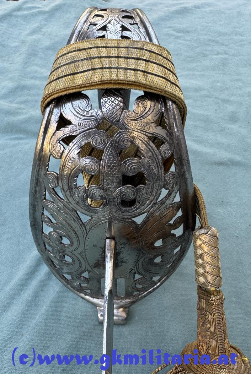 Weitere Fotos: Komplette Säbel-Garnitur Säbel M1869 Kavallerie für Offizier mit Portepee und Gehänge!! -