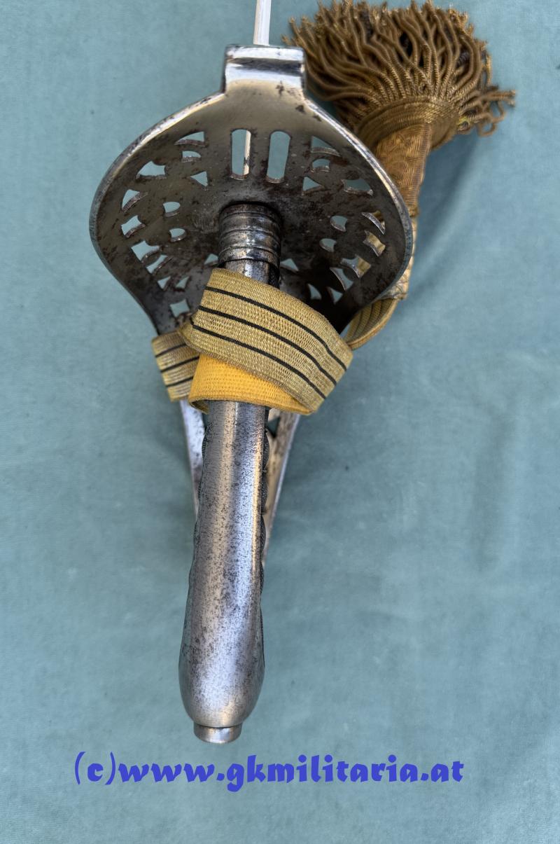 Weitere Fotos: Komplette Säbel-Garnitur Säbel M1869 Kavallerie für Offizier mit Portepee und Gehänge!! -