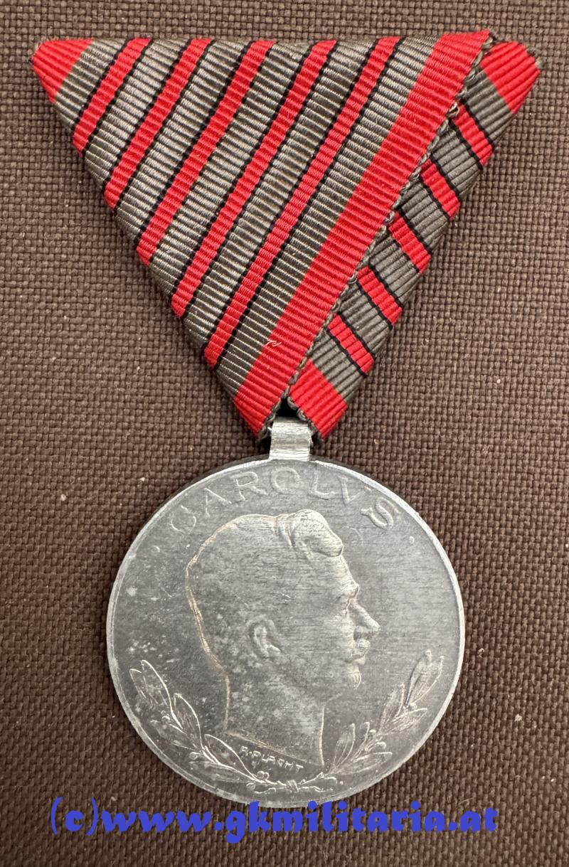 6er Satz Verwundetenmedaille Kaiser Karl I. !!