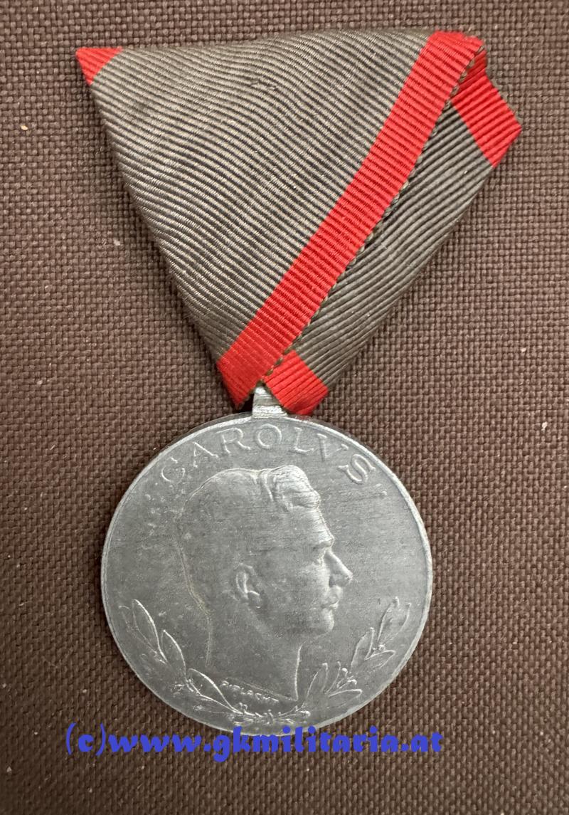 6er Satz Verwundetenmedaille Kaiser Karl I. !!