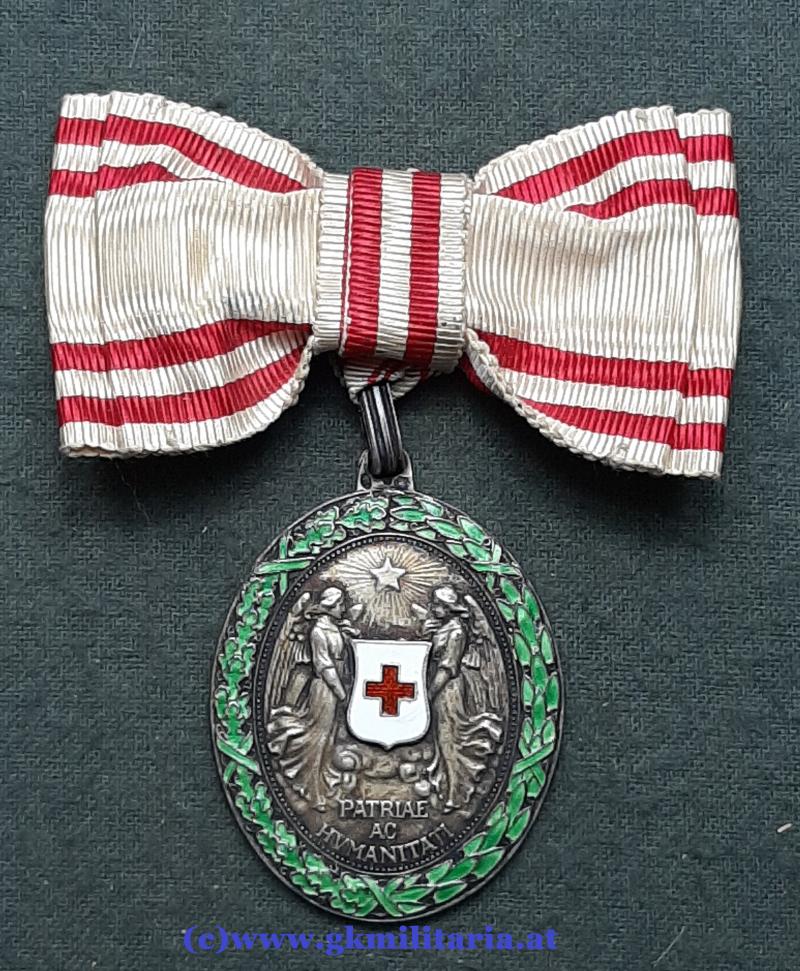 k.u.k. Silberne Ehrenmedaille Rotes Kreuz - Damenmasche!