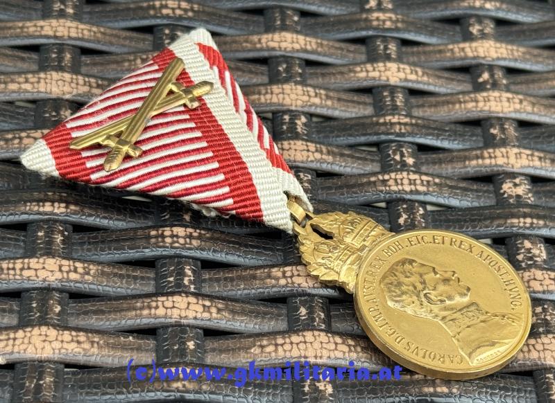 k.u.k. Bronzene Militärverdienstmedaille Kaiser Karl I. mit Schwertern !!