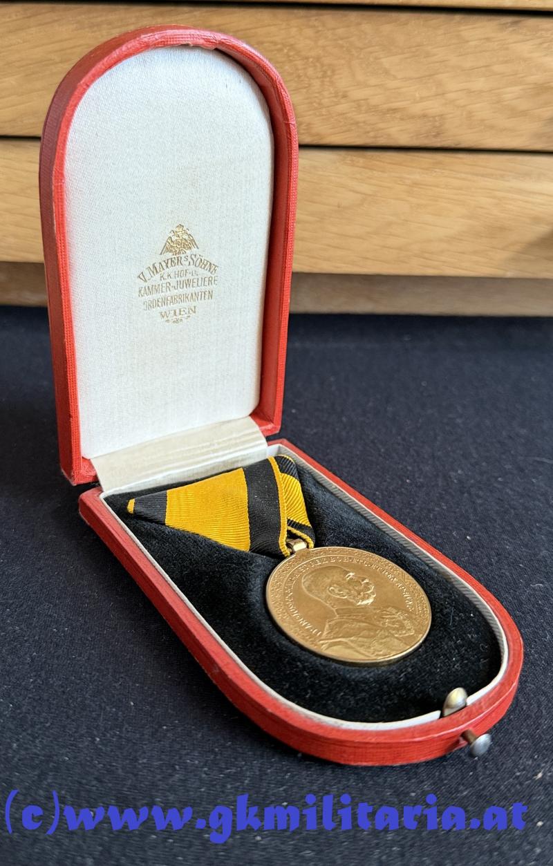 k.u.k. Ehren-Medaille für 40-jährige treue Dienste Miltär im Etui - MAYER, WIEN!!