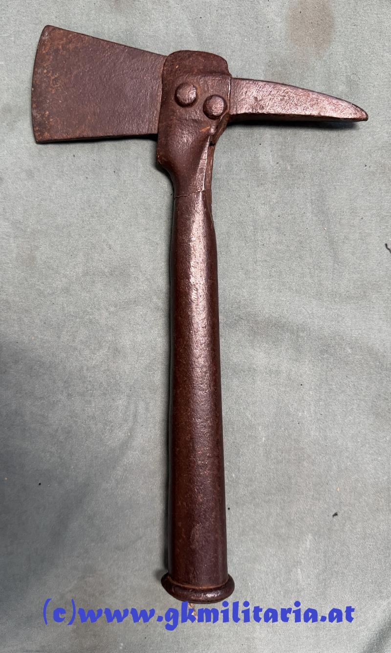 k.u.k. Infanterie-Beilpicke aus Eisen! - Selten!!