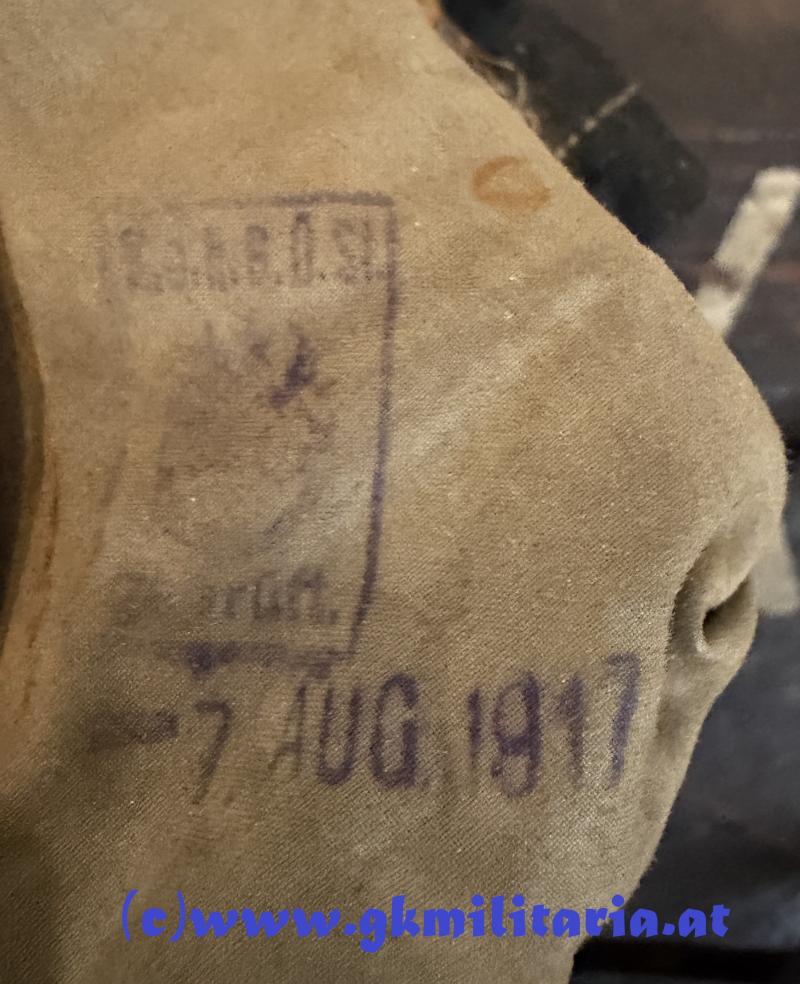 weitere Fotos - k.u.k. Gasmaske TYP A5 Behälter - komplett!!