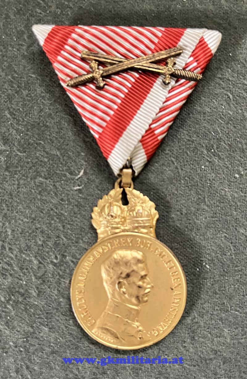 k.u.k. Bronzene Militärverdienstmedaille Kaiser Karl I. mit Schwertern - BRONZE!